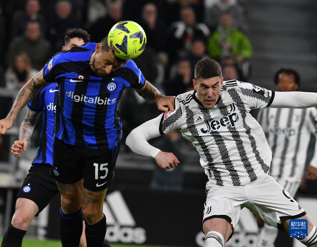 100 Thieves 将在 LTA 2025 跨会议的总决赛中对阵 Team Liquid