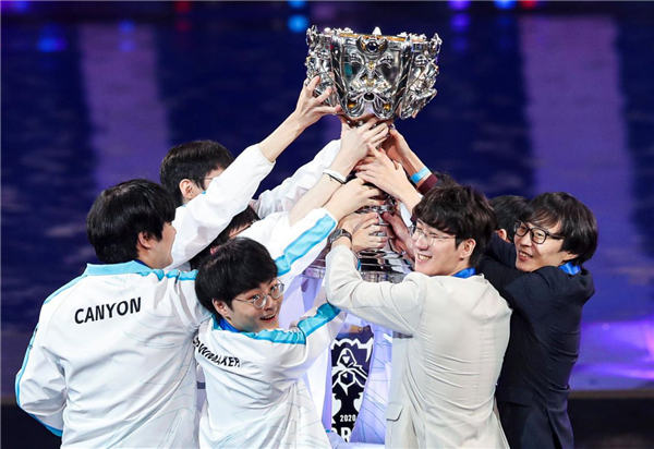 全球PUBGxGD权志龙联名，金秋农场大作战正式上线