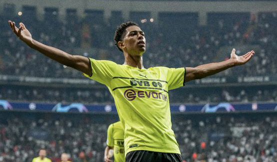 让我们携手并进！ Bilibili Gaming 官方： Easyhoon 将继续担任俱乐部教练