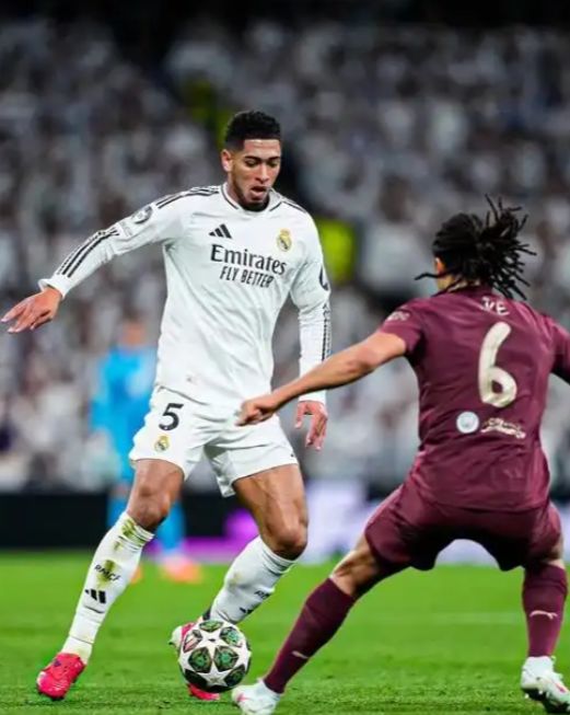 FNC队内有分歧，离队上单与AD长文互喷