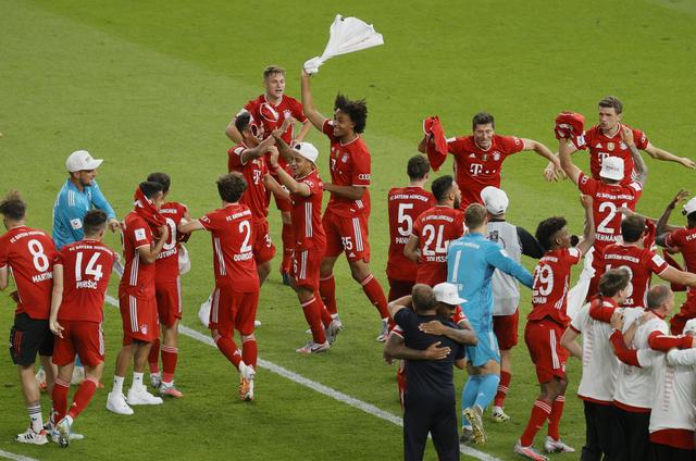 JD Gaming 发布了 Xun 的新年祝福：祝大家在新的一年里好运连连，财源广进！